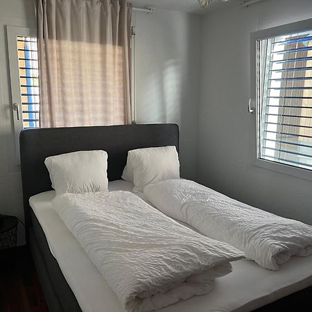 Schoene Doppelzimmer In Mandach Boettstein Exterior photo